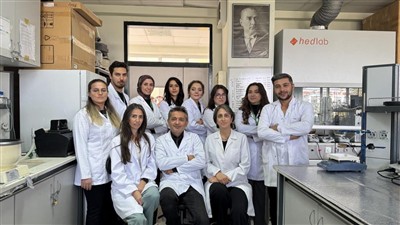 Aksaray Üniversitesi’nde antibiyotiğe dirençli bakterilere karşı nanomalzeme geliştirilecek